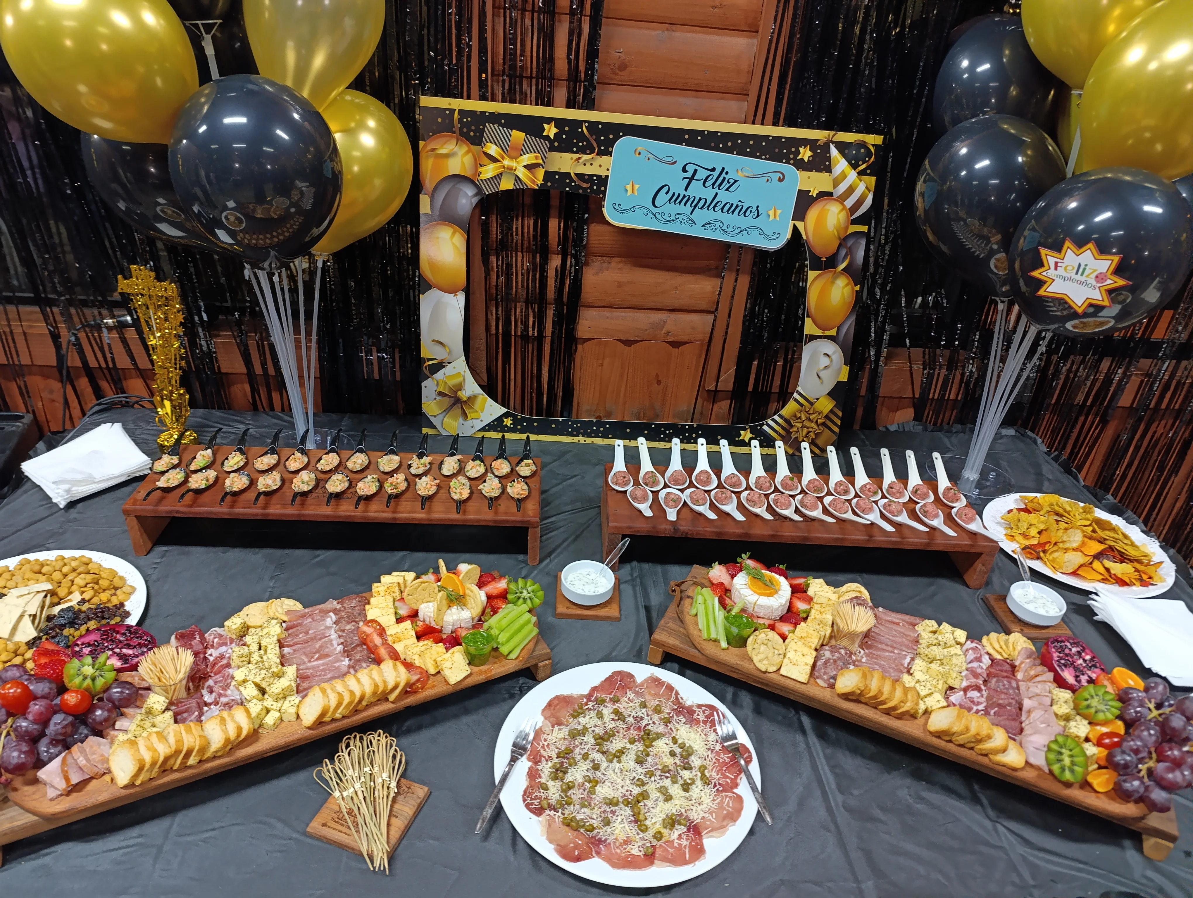 Mesón de charcutería en cumpleaños — La Vikinga