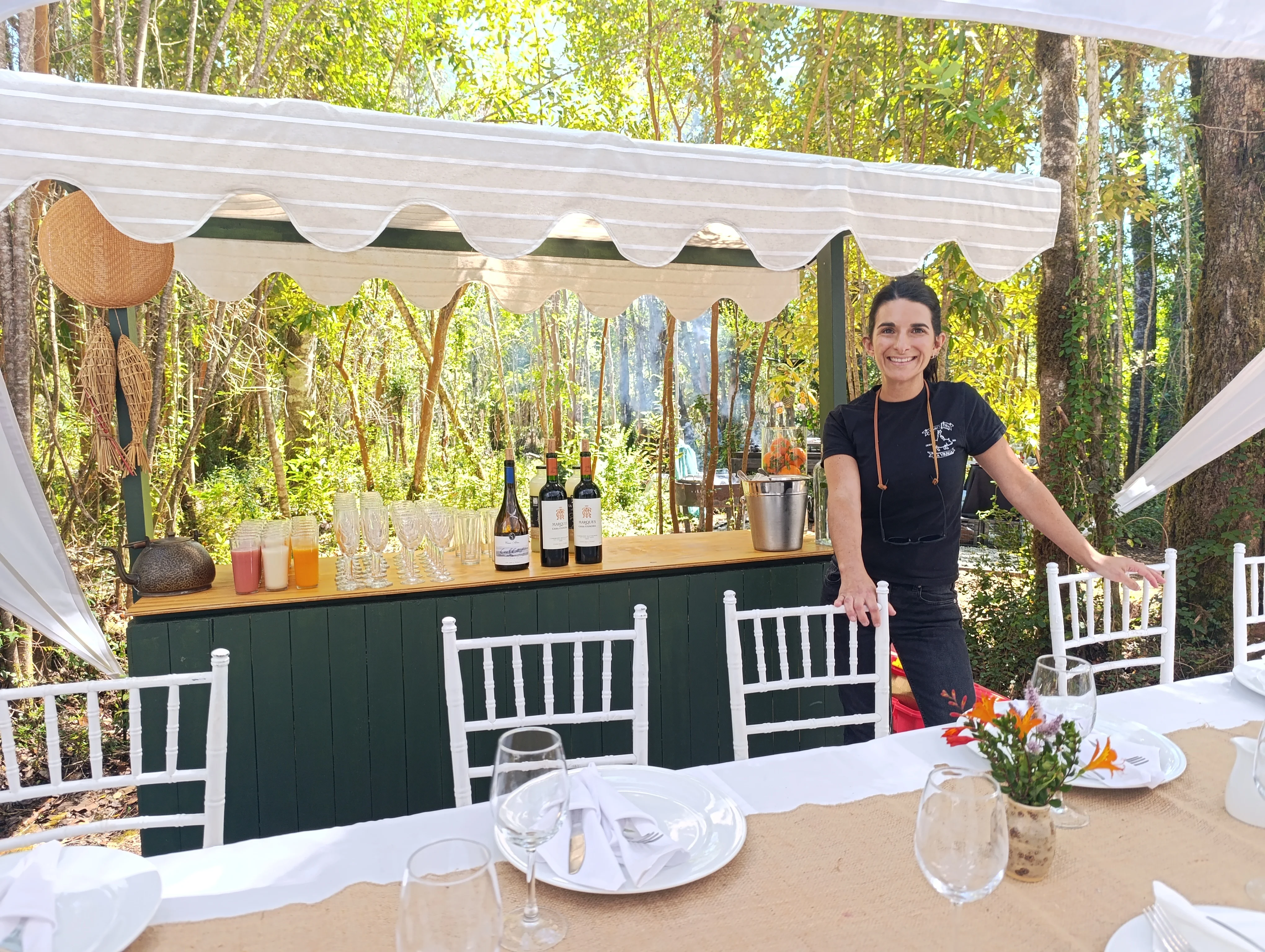Montaje de barra de catering en matrimonio — La Vikinga