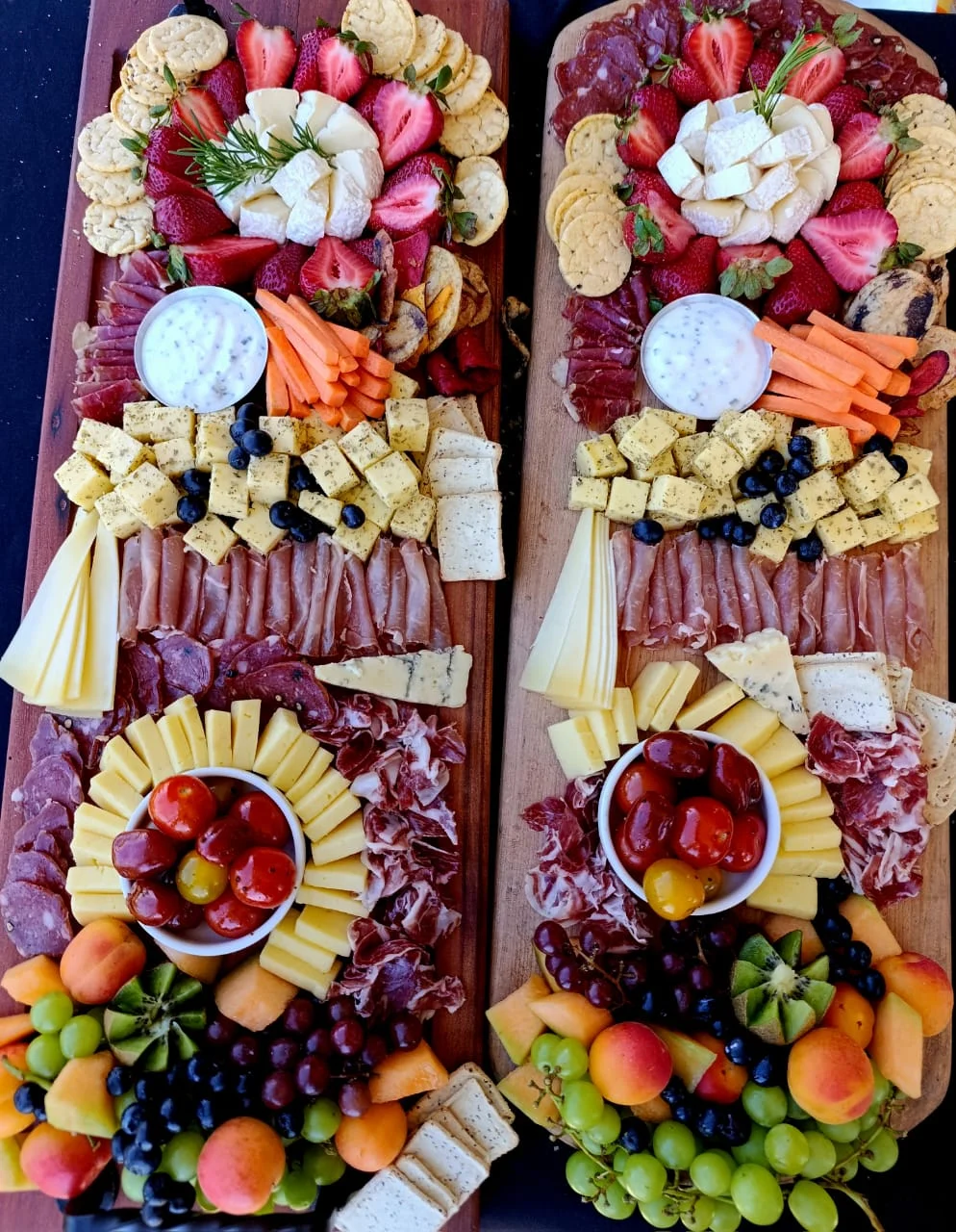 Dos tablas de charcutería gourmet — La Vikinga