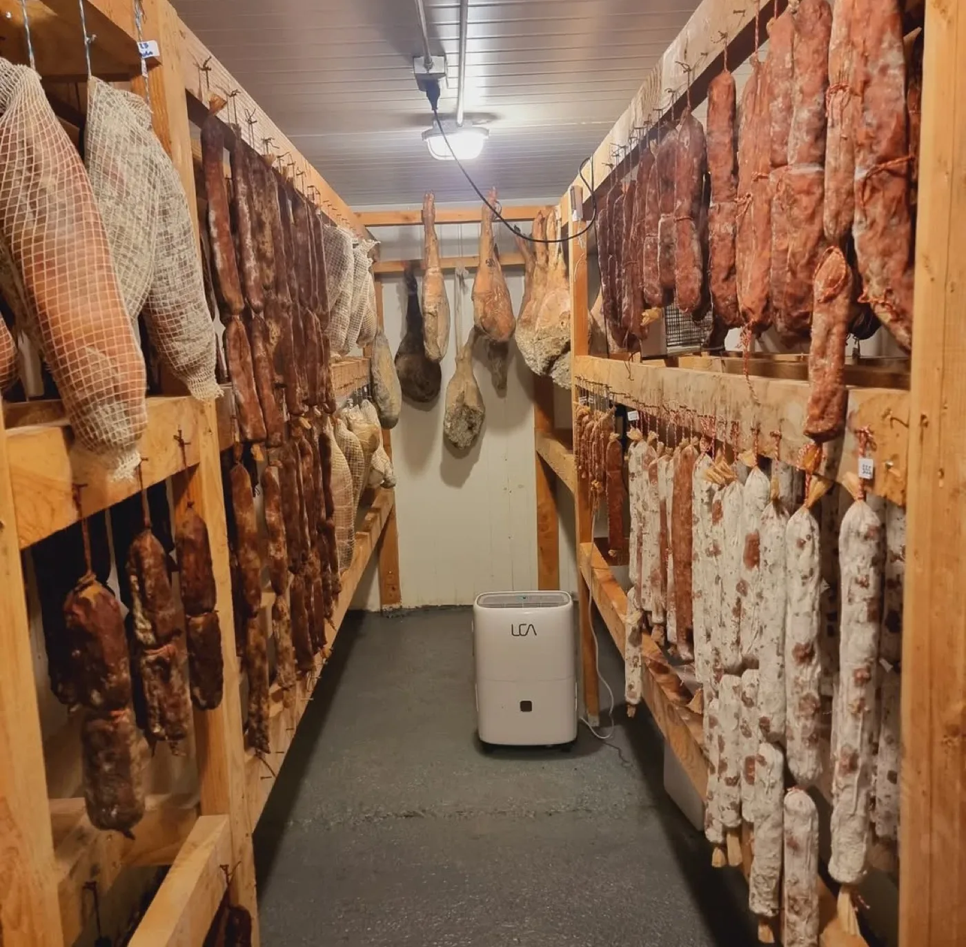 Cámara de maduración — Charcutería La Vikinga