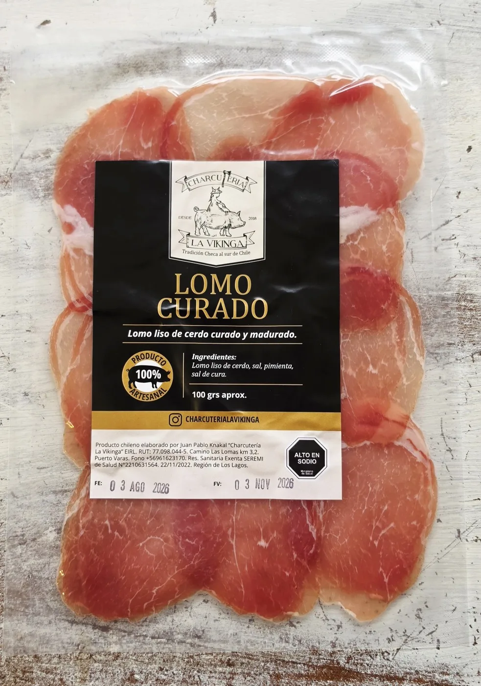 Lomo Curado — Lomo liso de cerdo curado y madurado. Delicado, suave, ideal solo o con pan de campo.