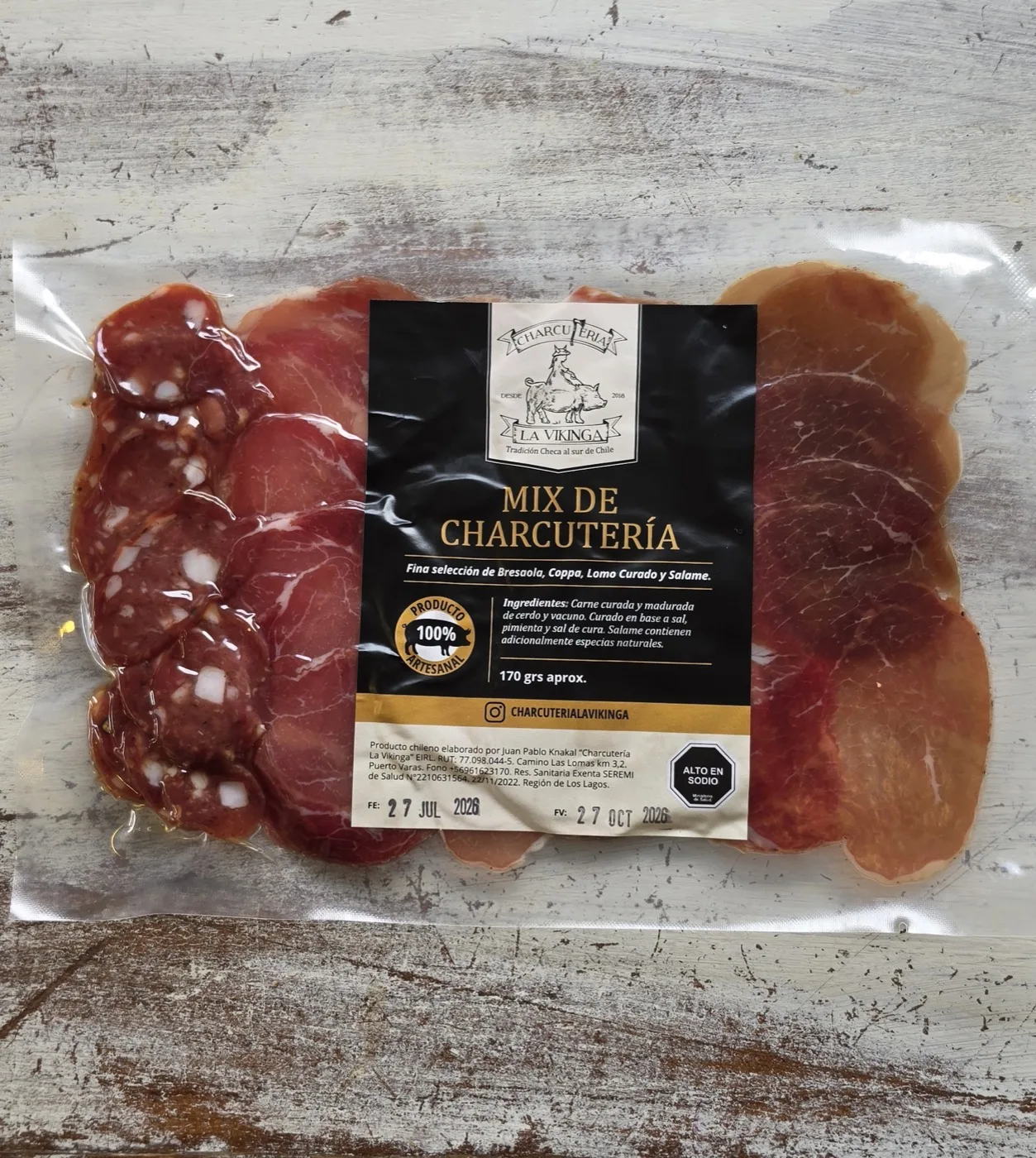 Mix Charcutero — Fina selección: Bresaola, Coppa, Lomo Curado y Salame. La combinación perfecta para una tabla.